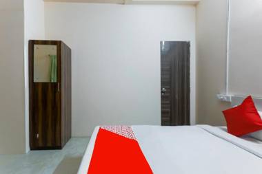 OYO Flagship 44026 Samrudhi Residency