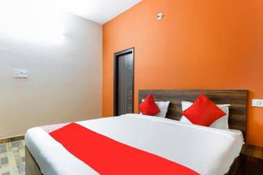 OYO Flagship 44026 Samrudhi Residency