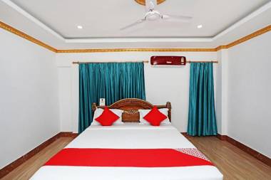 Collection O 61466 Hotel Royal Blue