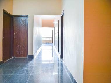 OYO 76810 Tm Paradise