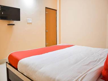 OYO 76810 Tm Paradise