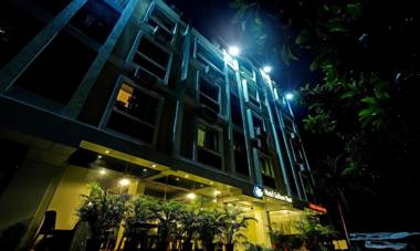 Treebo Trend Hotel Golden Nest