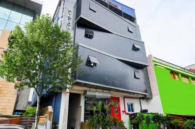 OYO townhouse 412 Aditya International