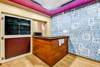 OYO Flagship 80514 Moody Moon