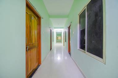 OYO Flagship 80170 Sai Shiv Residency