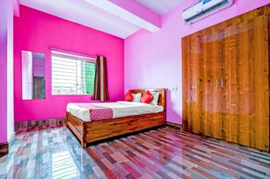 OYO Flagship 81598 Golden Leaf