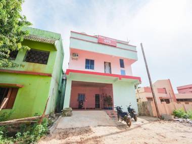 OYO 82466 Prince Residency