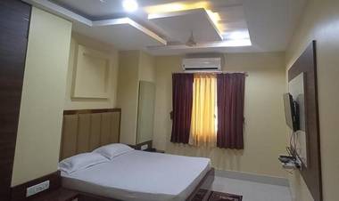 FabHotel Golden Bliss