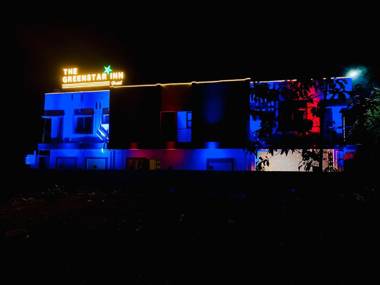 THE GREENSTAR INN PREMIUM