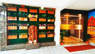 THE GREENSTAR INN PREMIUM