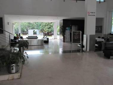 Zip by Spree Hotels at the Woodrose