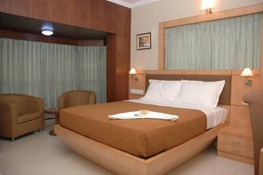 Nexstay Rainbow Business Hotel