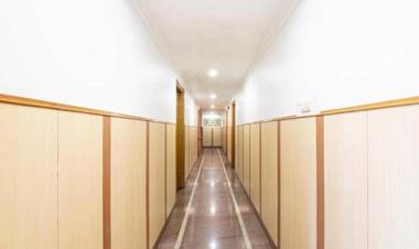 FabHotel Shivaals Residency