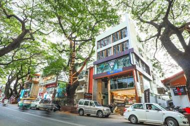 FabHotel Frazer Suites Pulikeshi Nagar