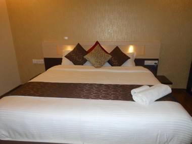 Hotel Omicron 1 BHK Studio room