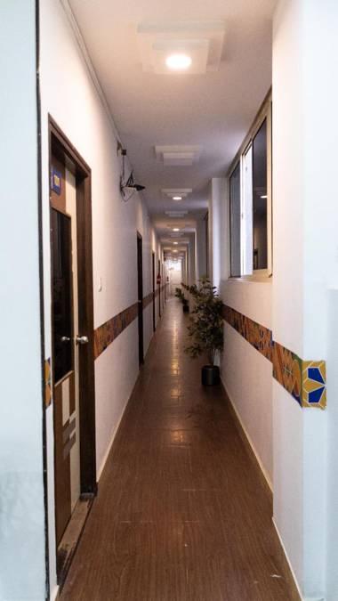 Elephant Stays Marthahalli - Fully Vaccinated Staff