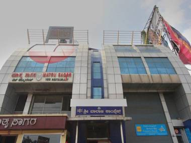 OYO Collection O 16107 N R Residency