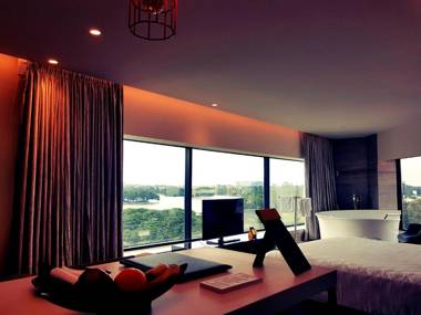 Radisson Bengaluru City Center