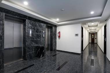 Collection O 30004 Malleswaram