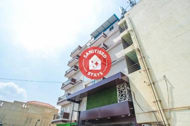 OYO 16803 Hotel Blueberry