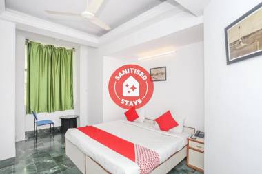 OYO 15358 Hotel Townhall