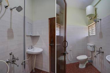 OYO 27781 Sri Sai Comforts