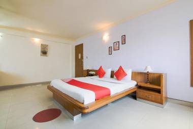 OYO Flagship 8252 Aayush Corporate Stays