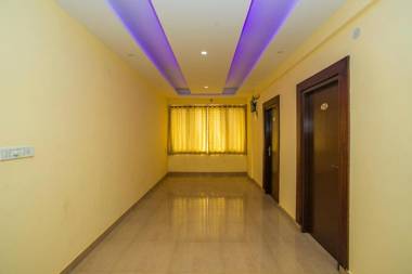 OYO 23627 Grand Residency