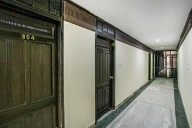 OYO Flagship 77157 Puttana Chetty Townhall