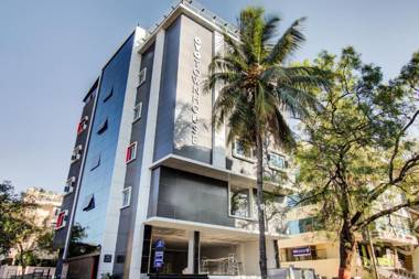 Vaccinated Staff - OYO TOWNHOUSE 077 HOTEL ROOM Stories