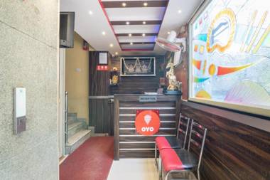 OYO 13594 Mathrushree Residency