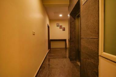 FabHotel Royal Serenity