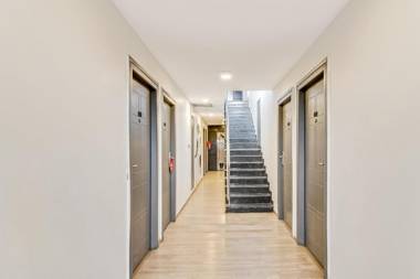 Capital O 61292 Manyata Sterling