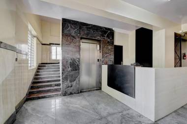 OYO Flagship 13933 Varcity Pearl