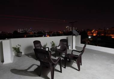 Qualtems Guest House