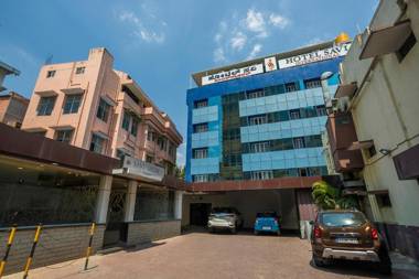 Capital O 13184 Savi International