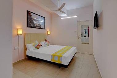 OYO 44035 Compact Studio KR Puram