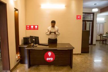 OYO 8737 King Suites