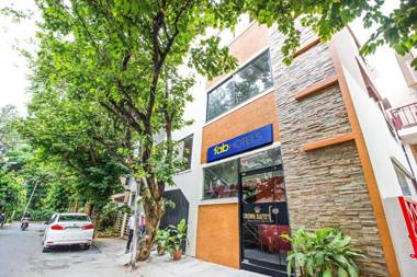 FabHotel Corporate Crown II
