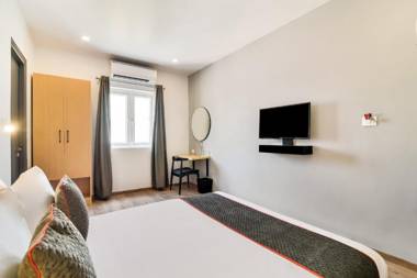 OYO Townhouse 238 Ulssor