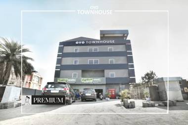 OYO Townhouse 242 Sarjapur Rd