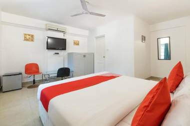 OYO 71720 Hotel Fiesta Grand