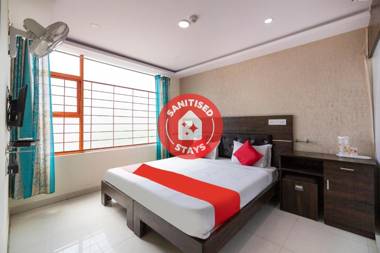 OYO 72276 Sai Comforts