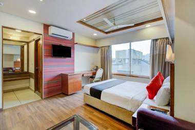 CAPITAL O75688 Hotel The Berry's