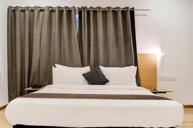 OYO 385 TownHouse Navya International Ramamurthy Nagar