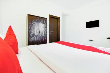 OYO 75843 SM Residency