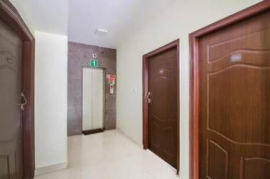 OYO 76390 Caesar's Palace