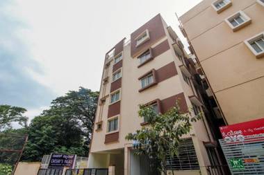 OYO 76390 Caesar's Palace