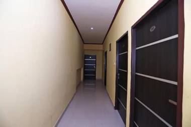 OYO 72861 Om Classic