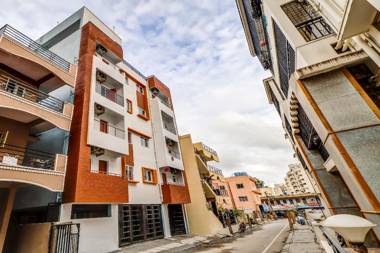 OYO 78899 Exotic Stay BG Road